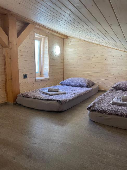 Penzion U Orloje Zatec  Luaran gambar